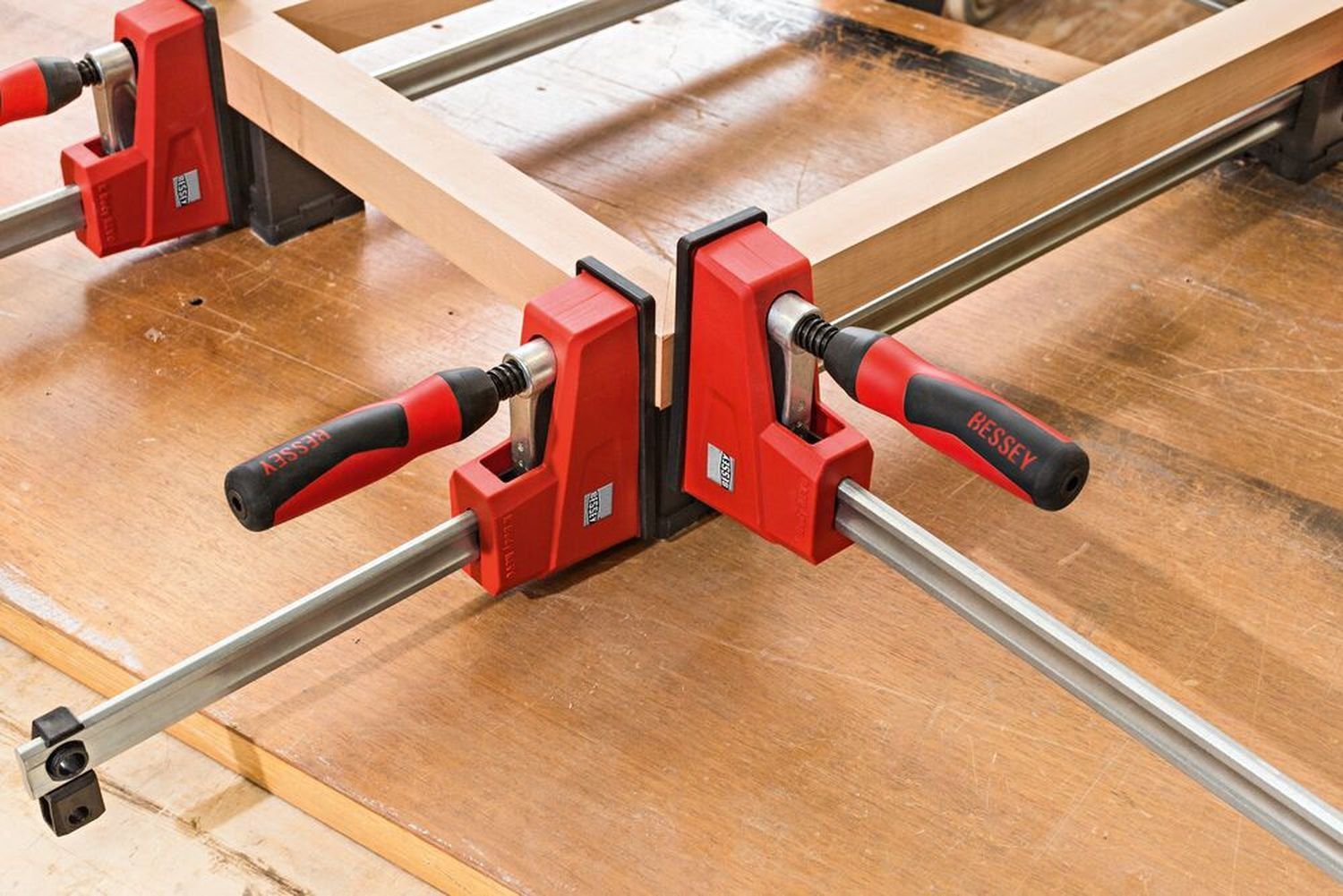 https://api.mastertools.nl/media/catalog/product/cache/4ac98b0d5e81b56bd000310ba88c60e0/k/r/kre_kp_work_wood_2.jpg