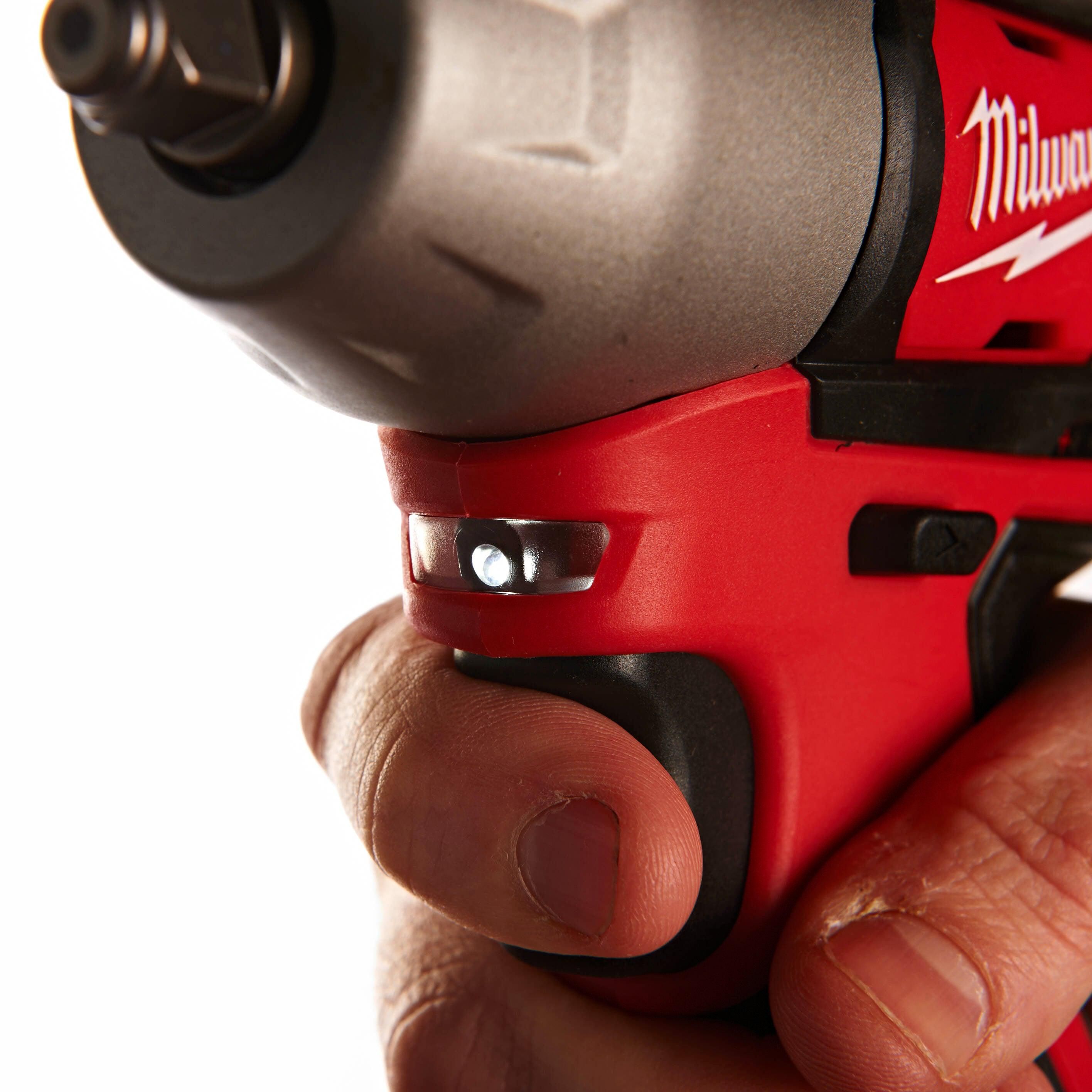 https://api.mastertools.nl/media/catalog/product/cache/4ac98b0d5e81b56bd000310ba88c60e0/m/1/m12_biw38-202c--feat_02.jpg