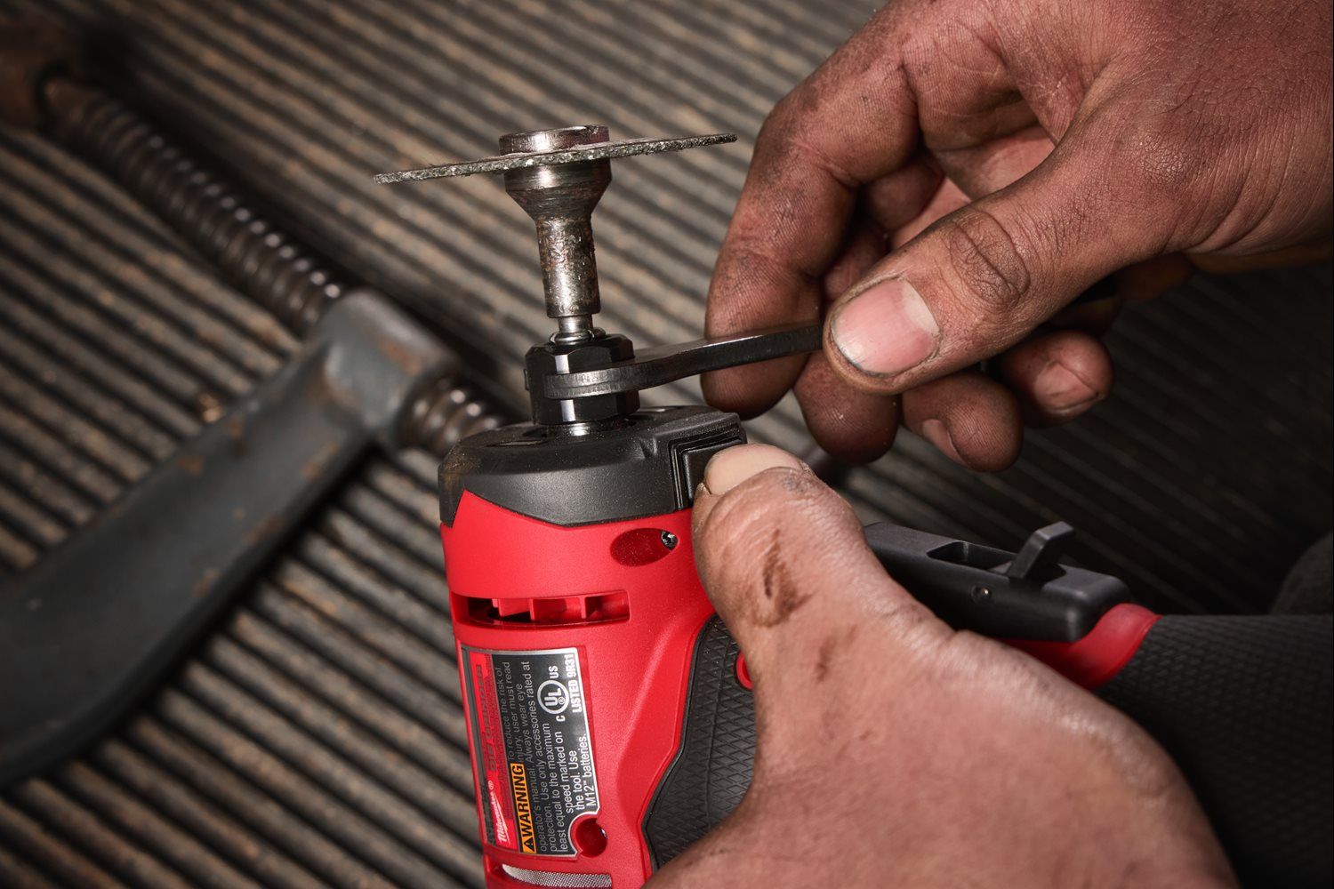https://api.mastertools.nl/media/catalog/product/cache/4ac98b0d5e81b56bd000310ba88c60e0/m/1/m12_fdga2-0--app_4.jpg