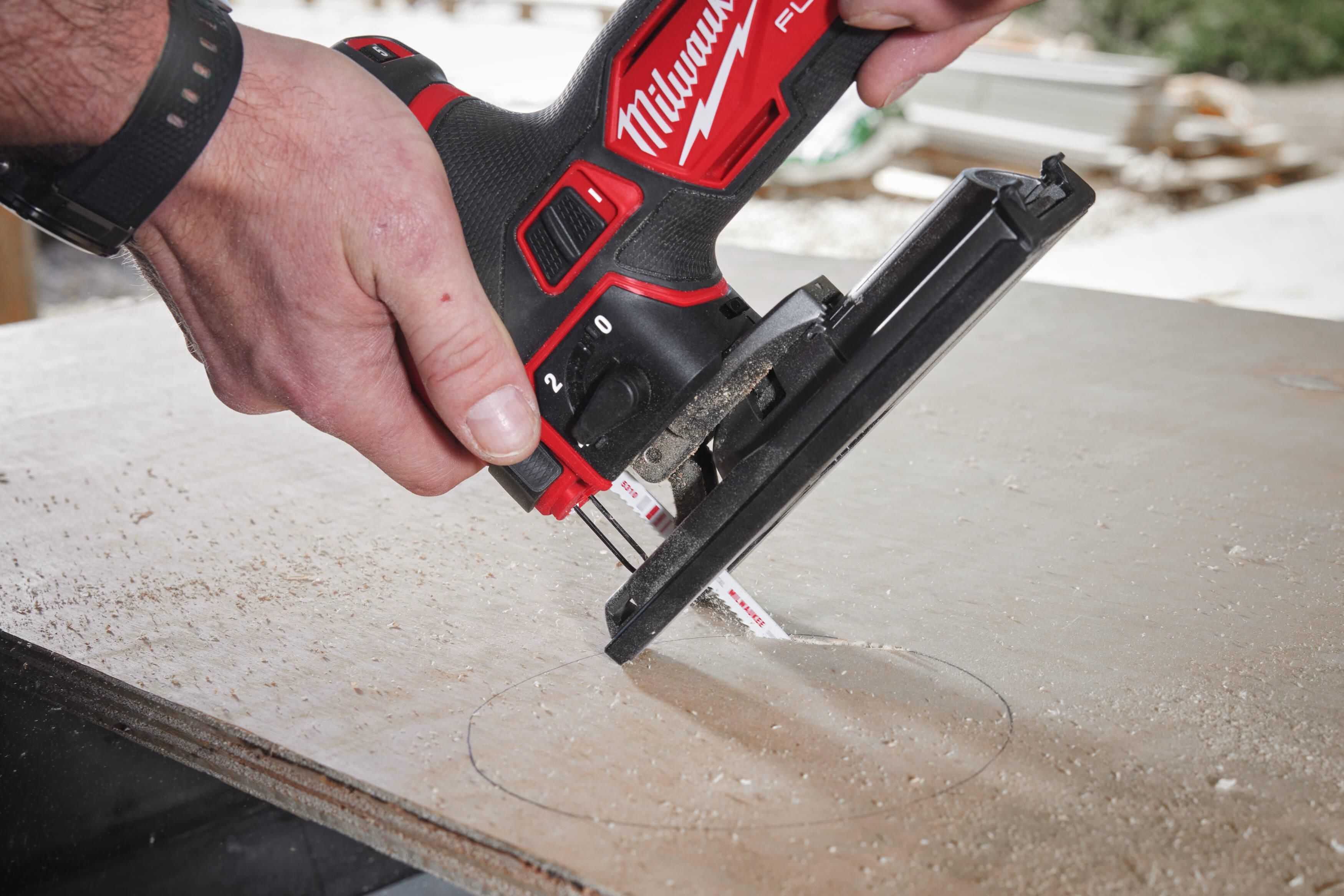 https://api.mastertools.nl/media/catalog/product/cache/4ac98b0d5e81b56bd000310ba88c60e0/m/1/m12_fjs-422x--app_10.jpg