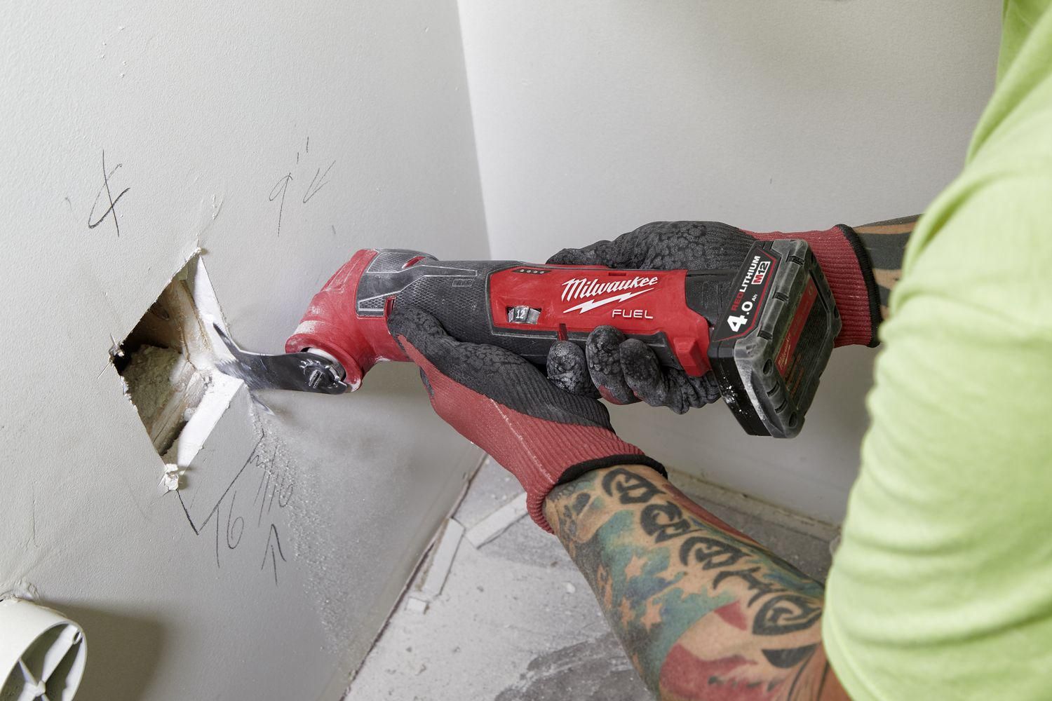 https://api.mastertools.nl/media/catalog/product/cache/4ac98b0d5e81b56bd000310ba88c60e0/m/1/m12_fmt-422x--app_3.jpg