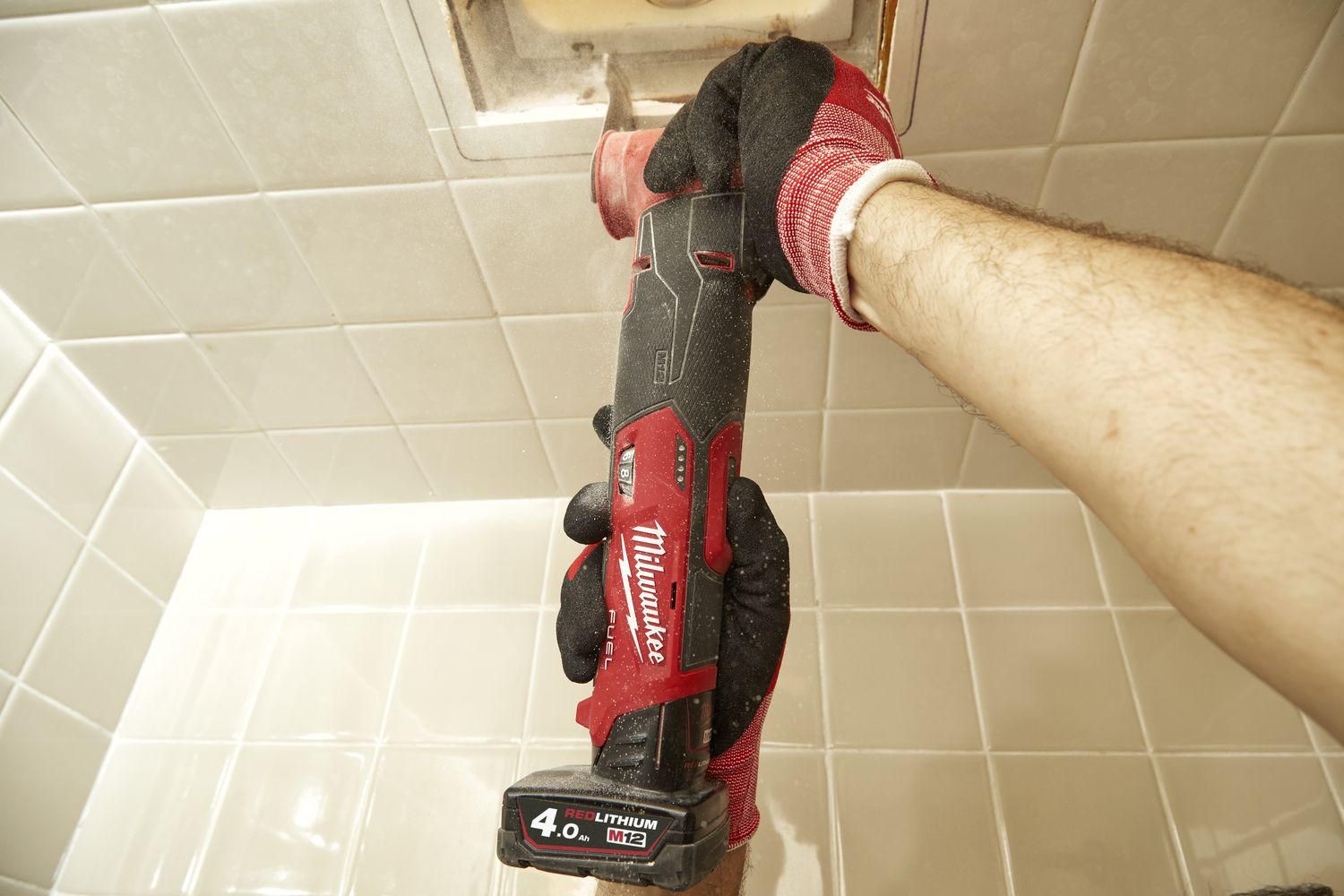 https://api.mastertools.nl/media/catalog/product/cache/4ac98b0d5e81b56bd000310ba88c60e0/m/1/m12_fmt-422x--app_4.jpg