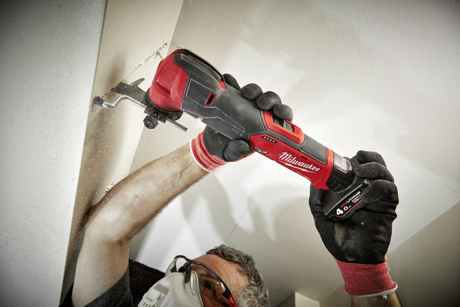 https://api.mastertools.nl/media/catalog/product/cache/4ac98b0d5e81b56bd000310ba88c60e0/m/1/m12_fmt-422x--app_8.jpg