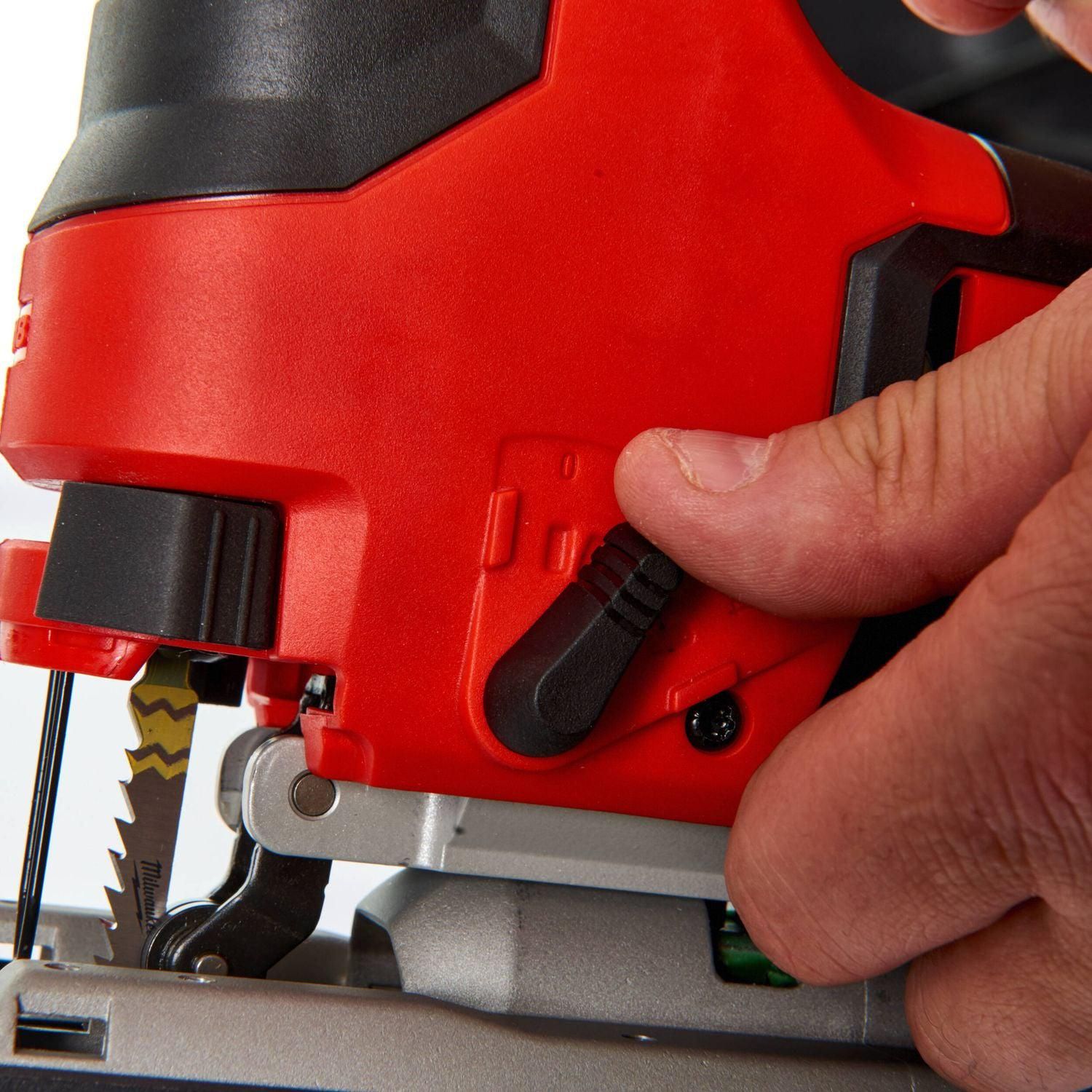 https://api.mastertools.nl/media/catalog/product/cache/4ac98b0d5e81b56bd000310ba88c60e0/m/1/m18_bjs--feat_3.jpg
