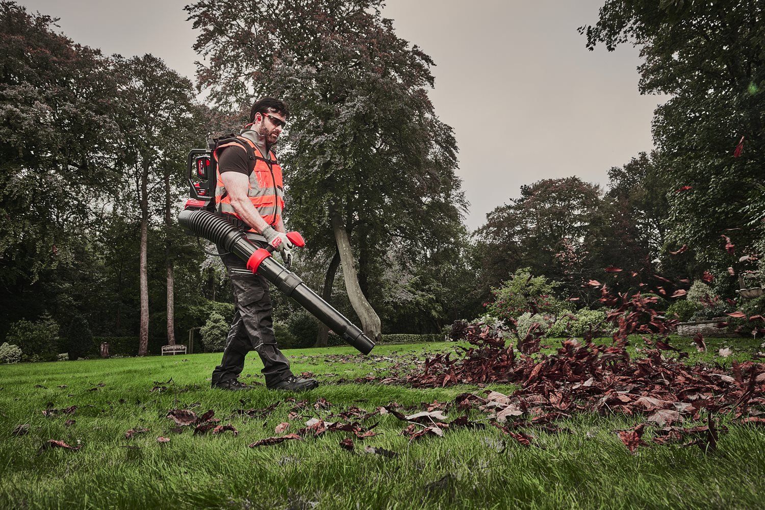 https://api.mastertools.nl/media/catalog/product/cache/4ac98b0d5e81b56bd000310ba88c60e0/m/1/m18_f2bpb-124--app_4.jpg
