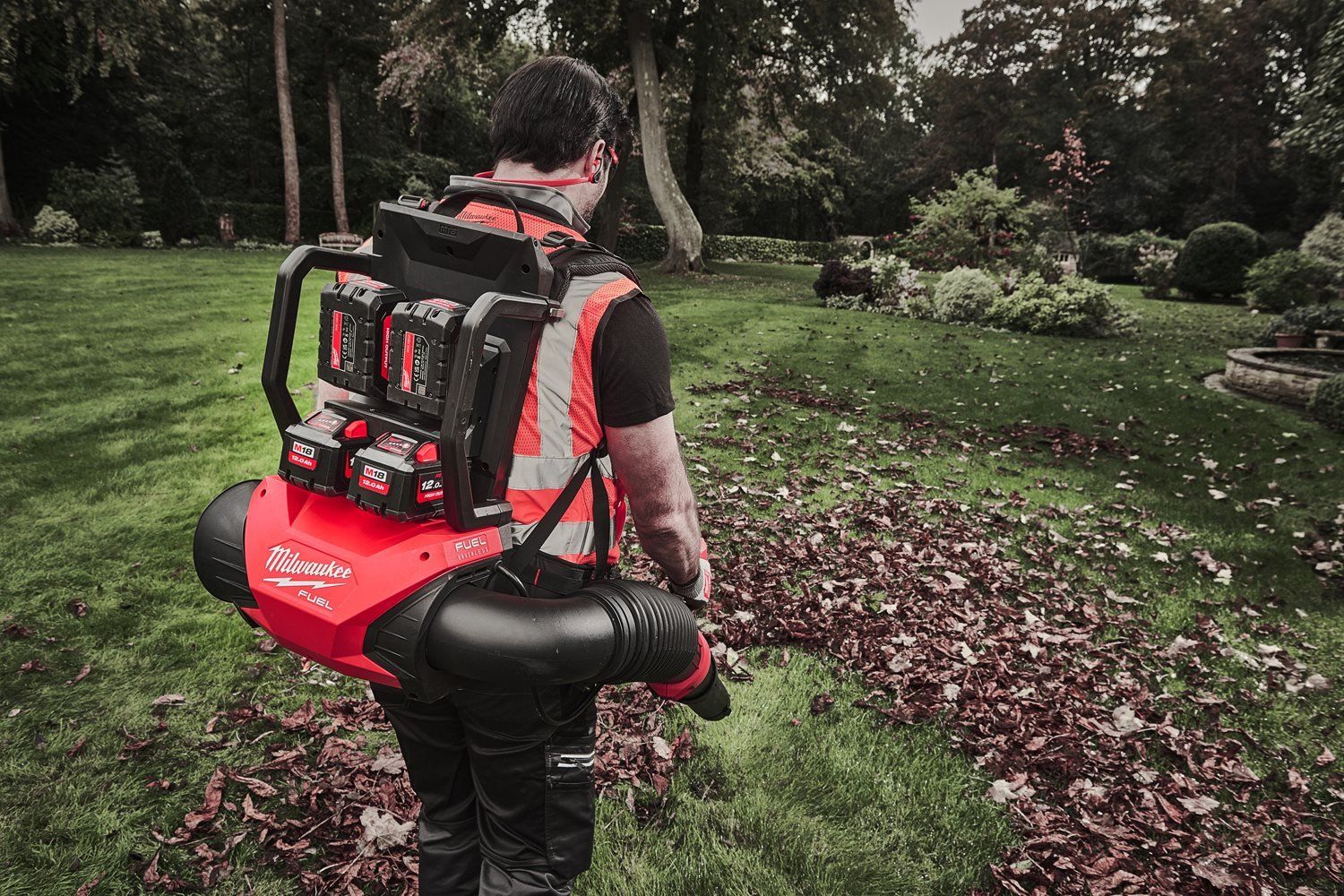 https://api.mastertools.nl/media/catalog/product/cache/4ac98b0d5e81b56bd000310ba88c60e0/m/1/m18_f2bpb-124--app_5.jpg