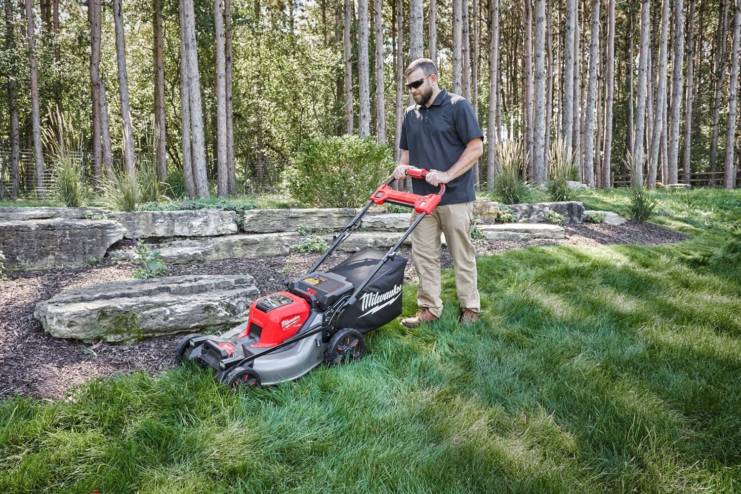https://api.mastertools.nl/media/catalog/product/cache/4ac98b0d5e81b56bd000310ba88c60e0/m/1/m18_f2lm53-122--app_12.jpg