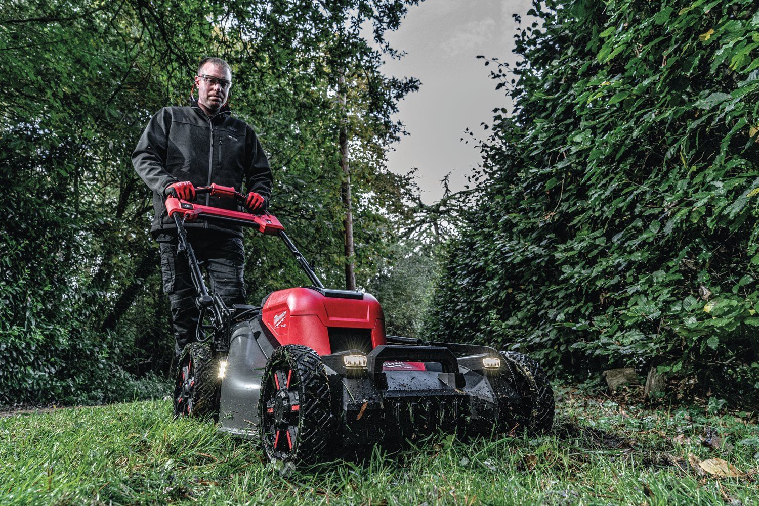 https://api.mastertools.nl/media/catalog/product/cache/4ac98b0d5e81b56bd000310ba88c60e0/m/1/m18_f2lm53-122--app_5.jpg