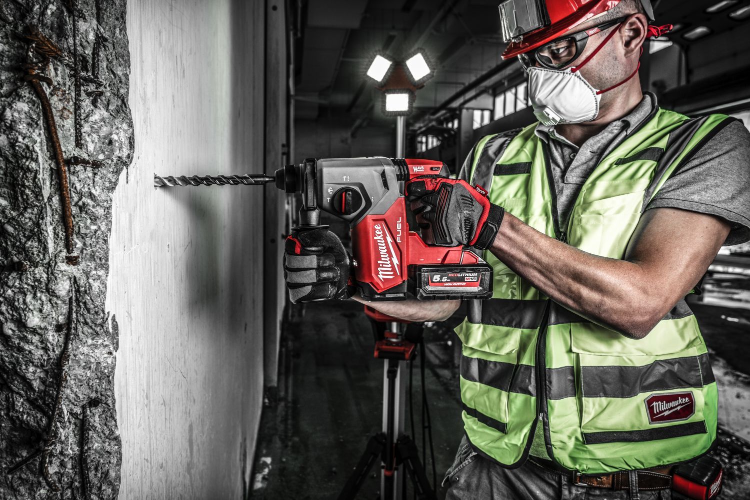 https://api.mastertools.nl/media/catalog/product/cache/4ac98b0d5e81b56bd000310ba88c60e0/m/1/m18_fh-0x--app_2.jpg