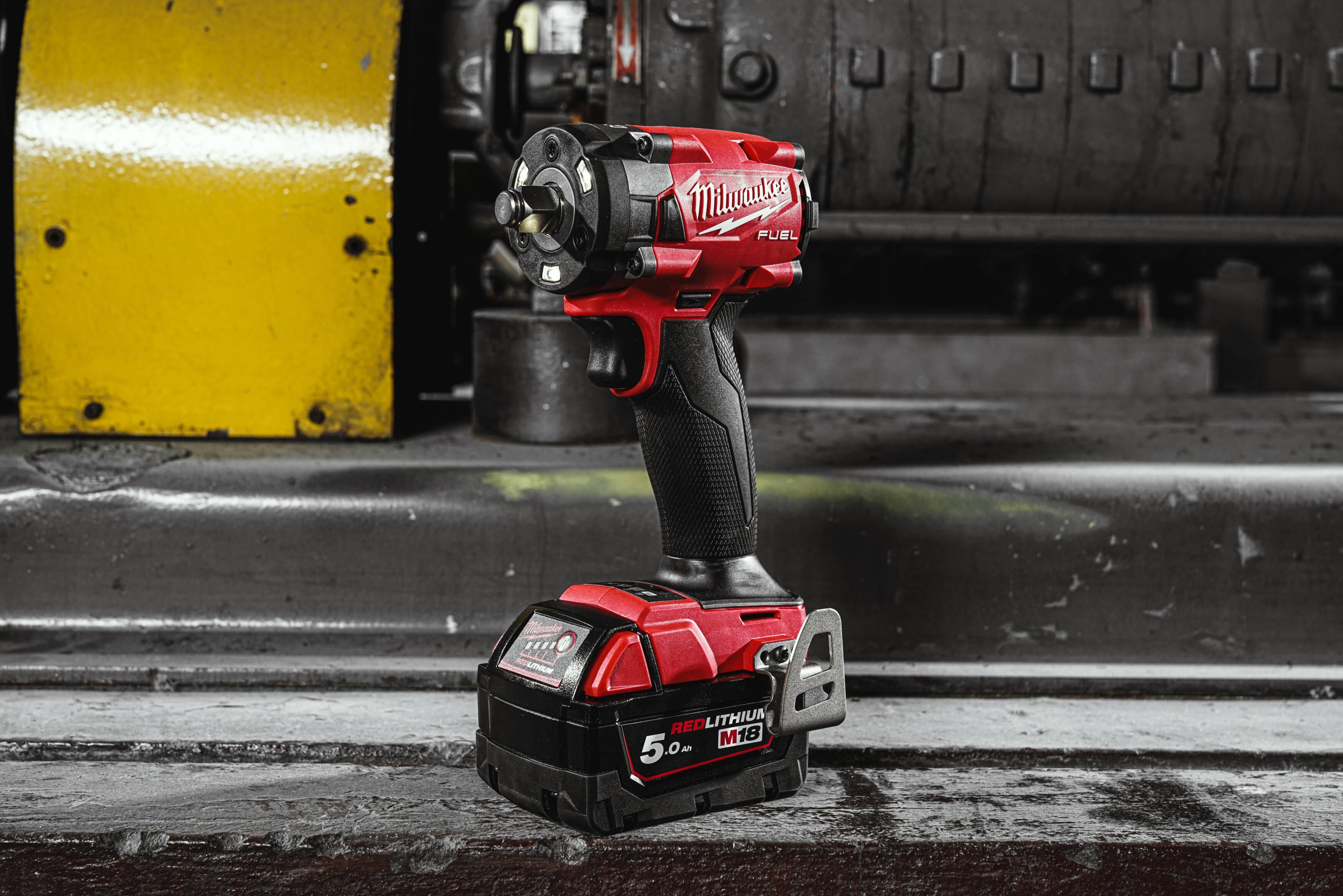 https://api.mastertools.nl/media/catalog/product/cache/4ac98b0d5e81b56bd000310ba88c60e0/m/1/m18_fiw2f12-502x--app_15.jpg