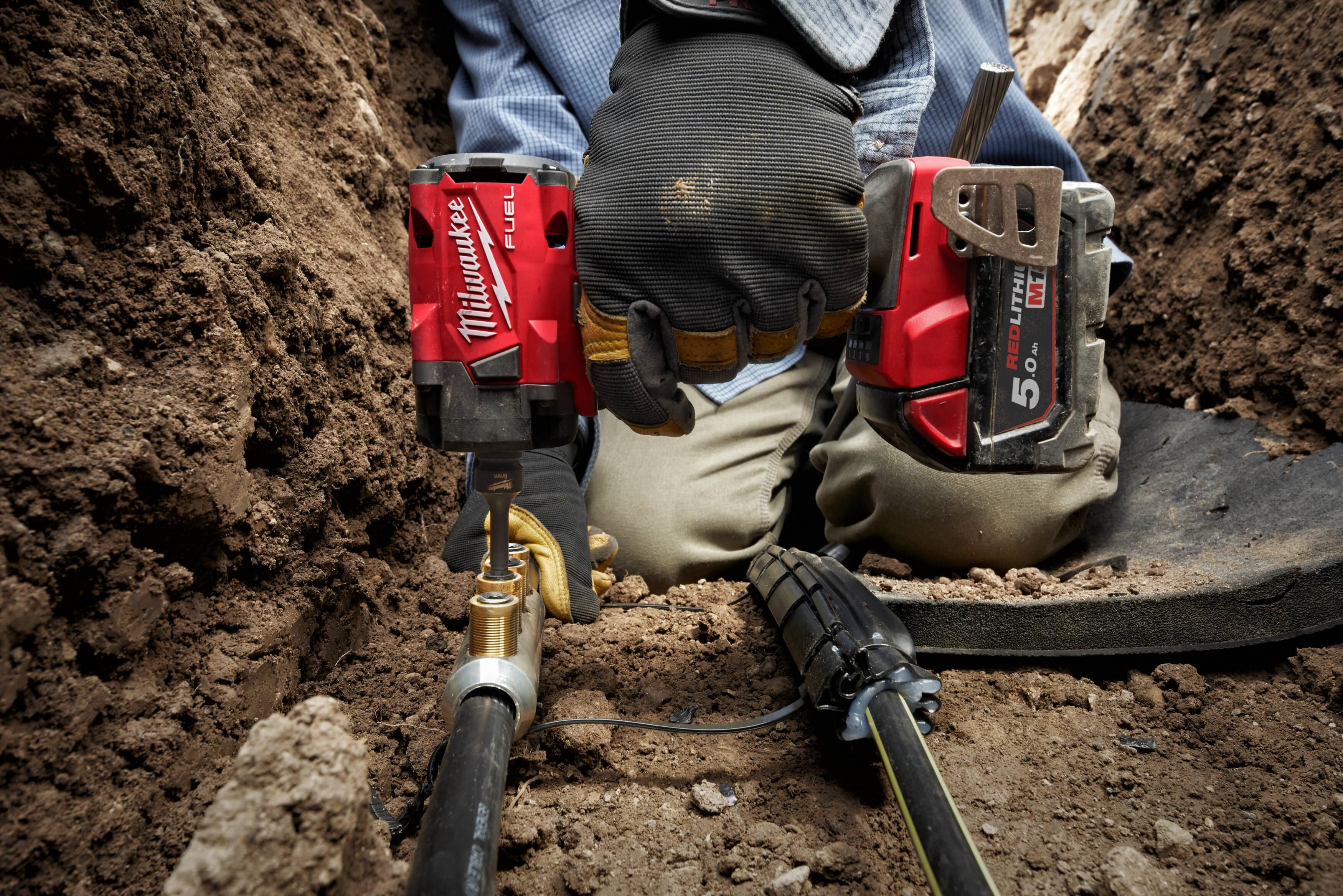 https://api.mastertools.nl/media/catalog/product/cache/4ac98b0d5e81b56bd000310ba88c60e0/m/1/m18_fiw2f38-502x--app_5.jpg