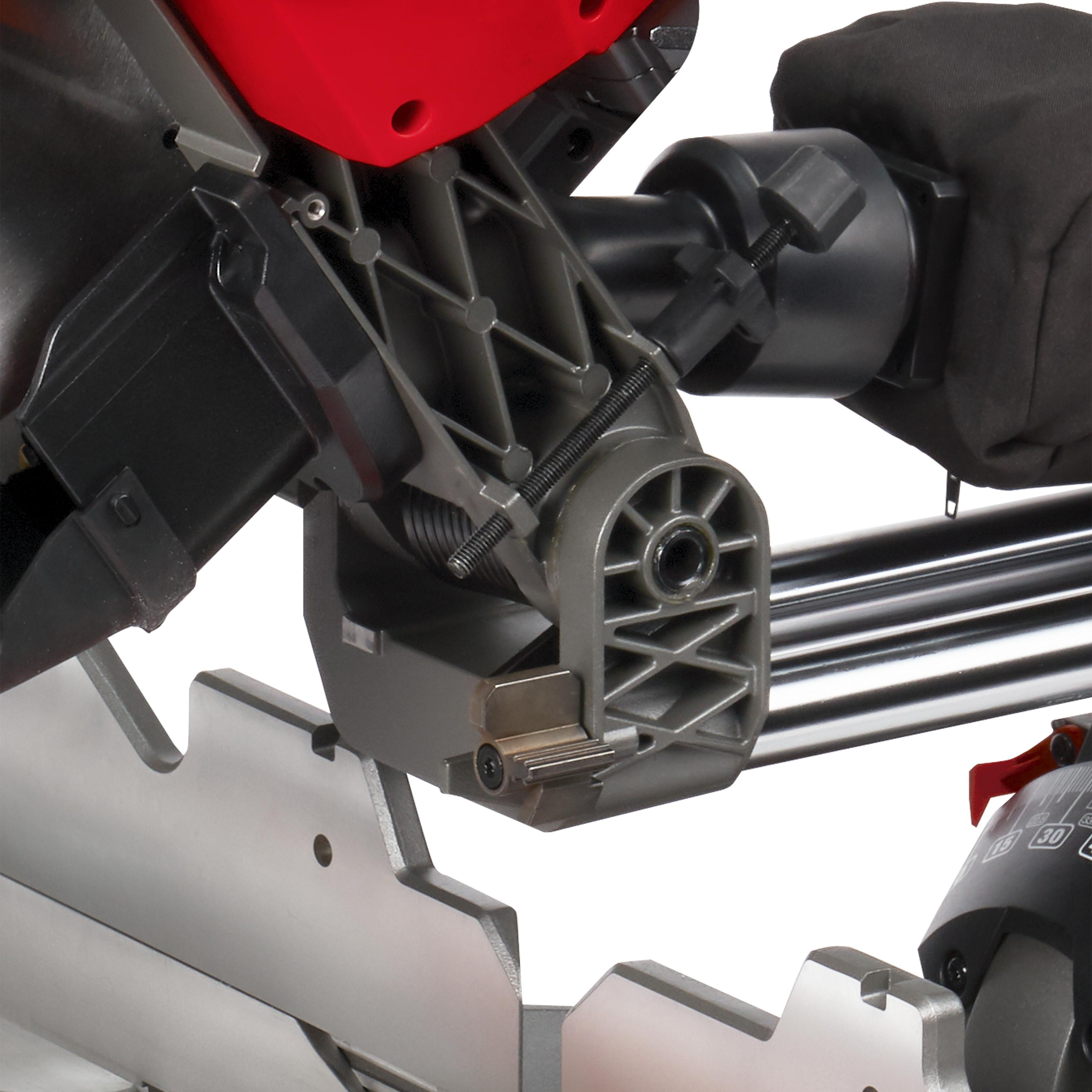 https://api.mastertools.nl/media/catalog/product/cache/4ac98b0d5e81b56bd000310ba88c60e0/m/1/m18_fms305-121--feat_2.jpg