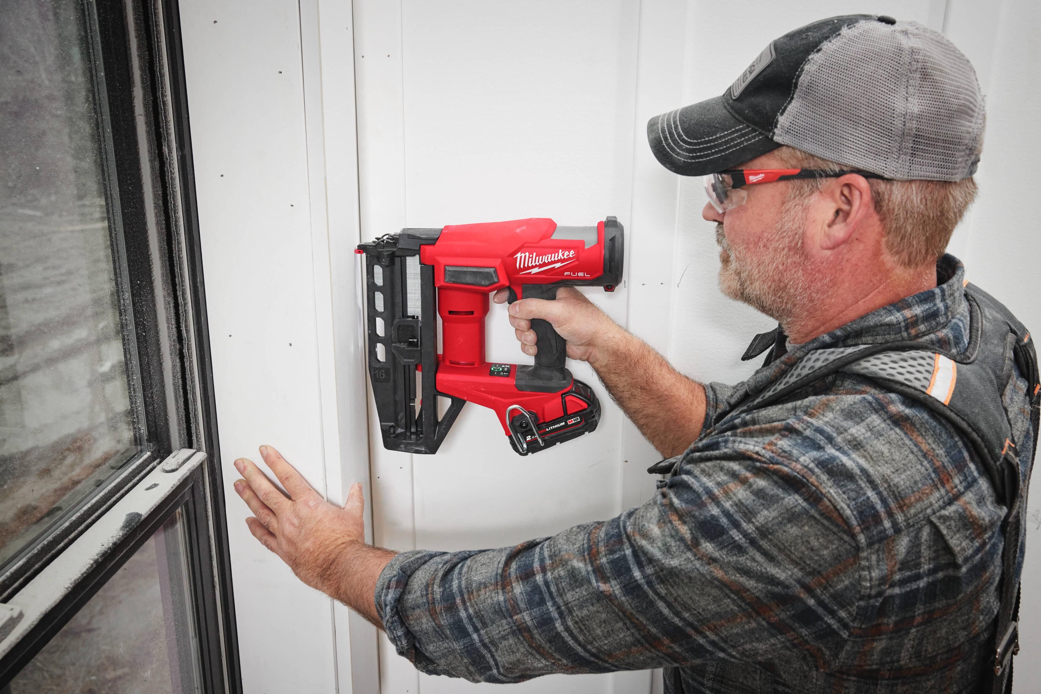 https://api.mastertools.nl/media/catalog/product/cache/4ac98b0d5e81b56bd000310ba88c60e0/m/1/m18_fn16gs-0x--app_7.jpg