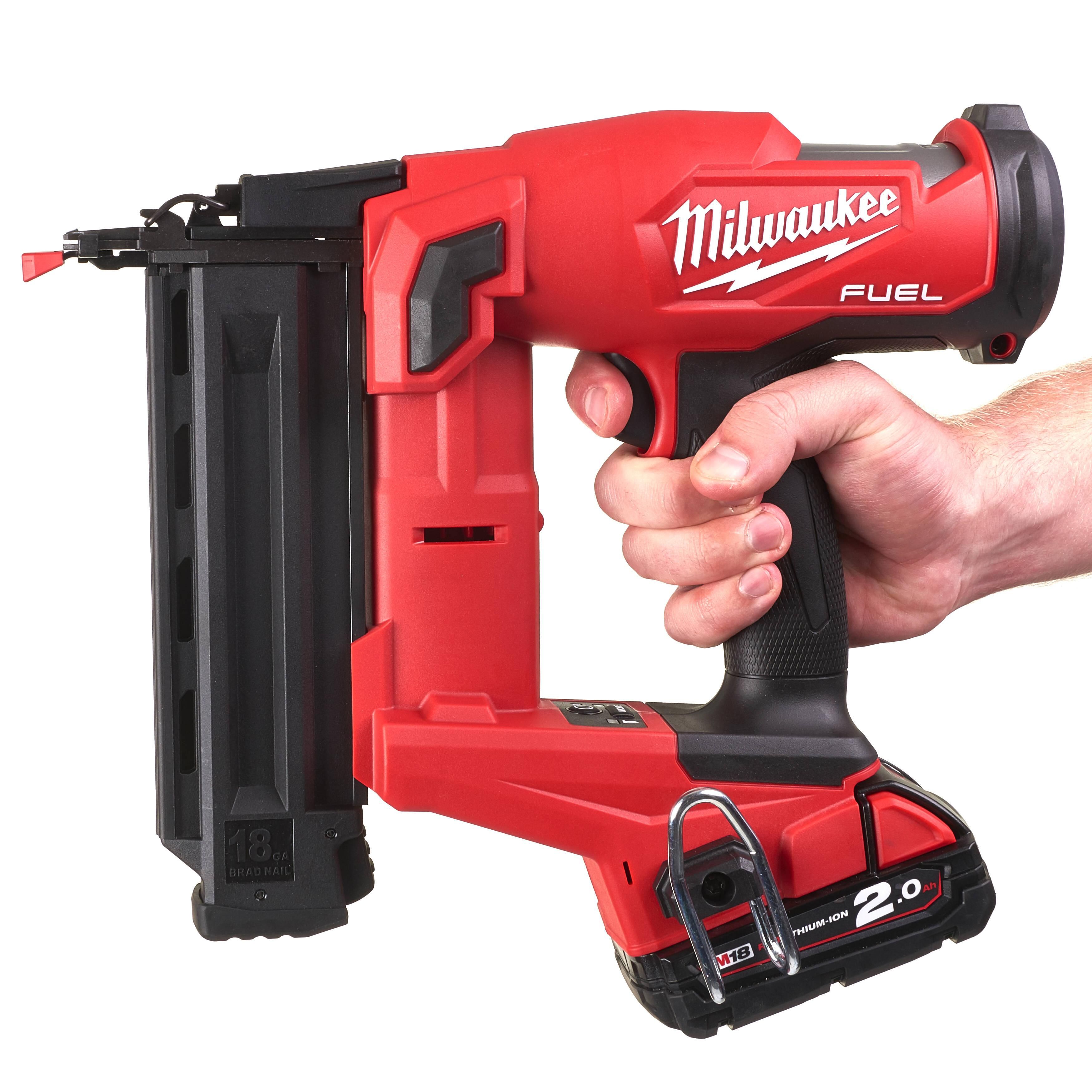 https://api.mastertools.nl/media/catalog/product/cache/4ac98b0d5e81b56bd000310ba88c60e0/m/1/m18_fn18gs-0--feat_01.jpg