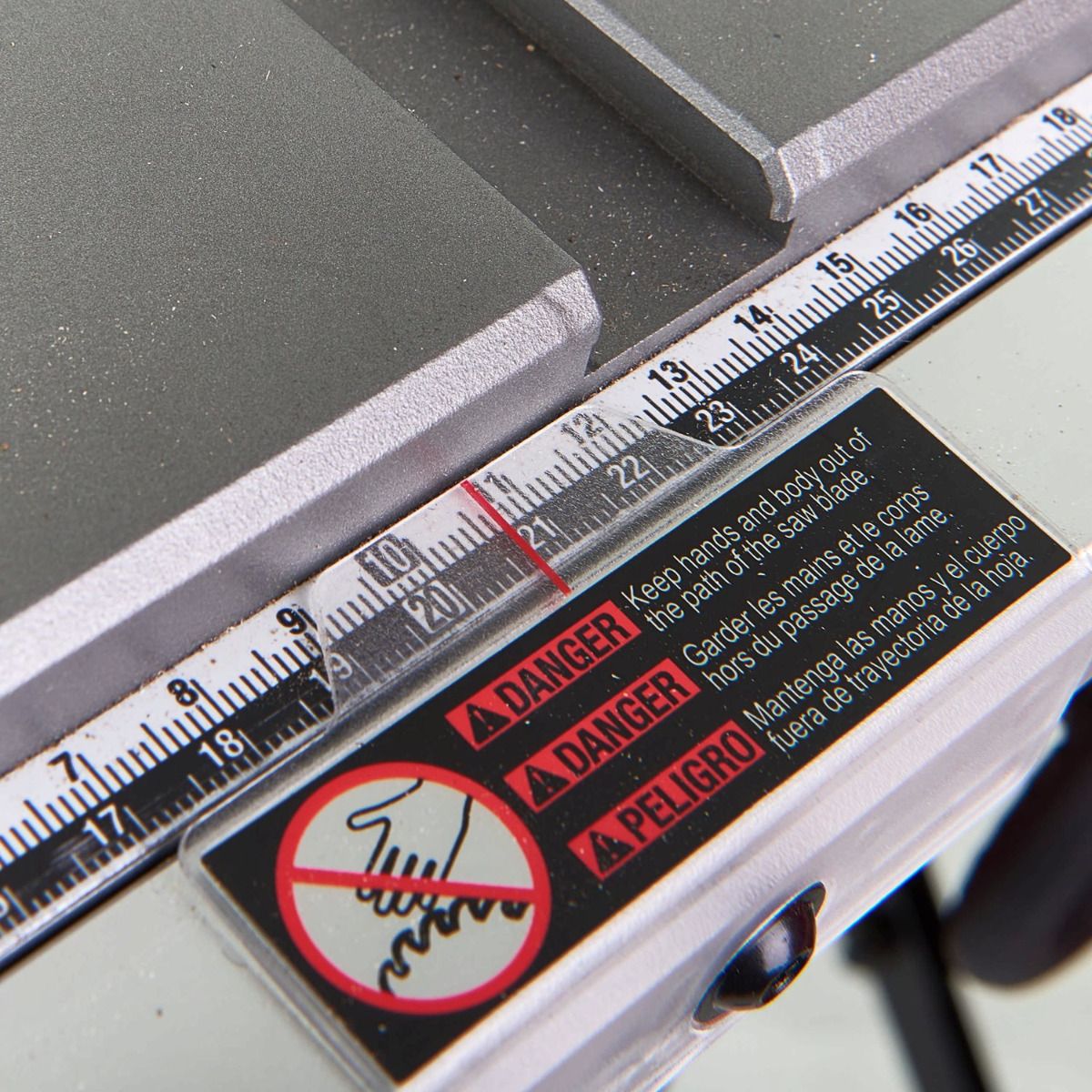 https://api.mastertools.nl/media/catalog/product/cache/4ac98b0d5e81b56bd000310ba88c60e0/m/1/m18_fts210-0--feat_10.jpg
