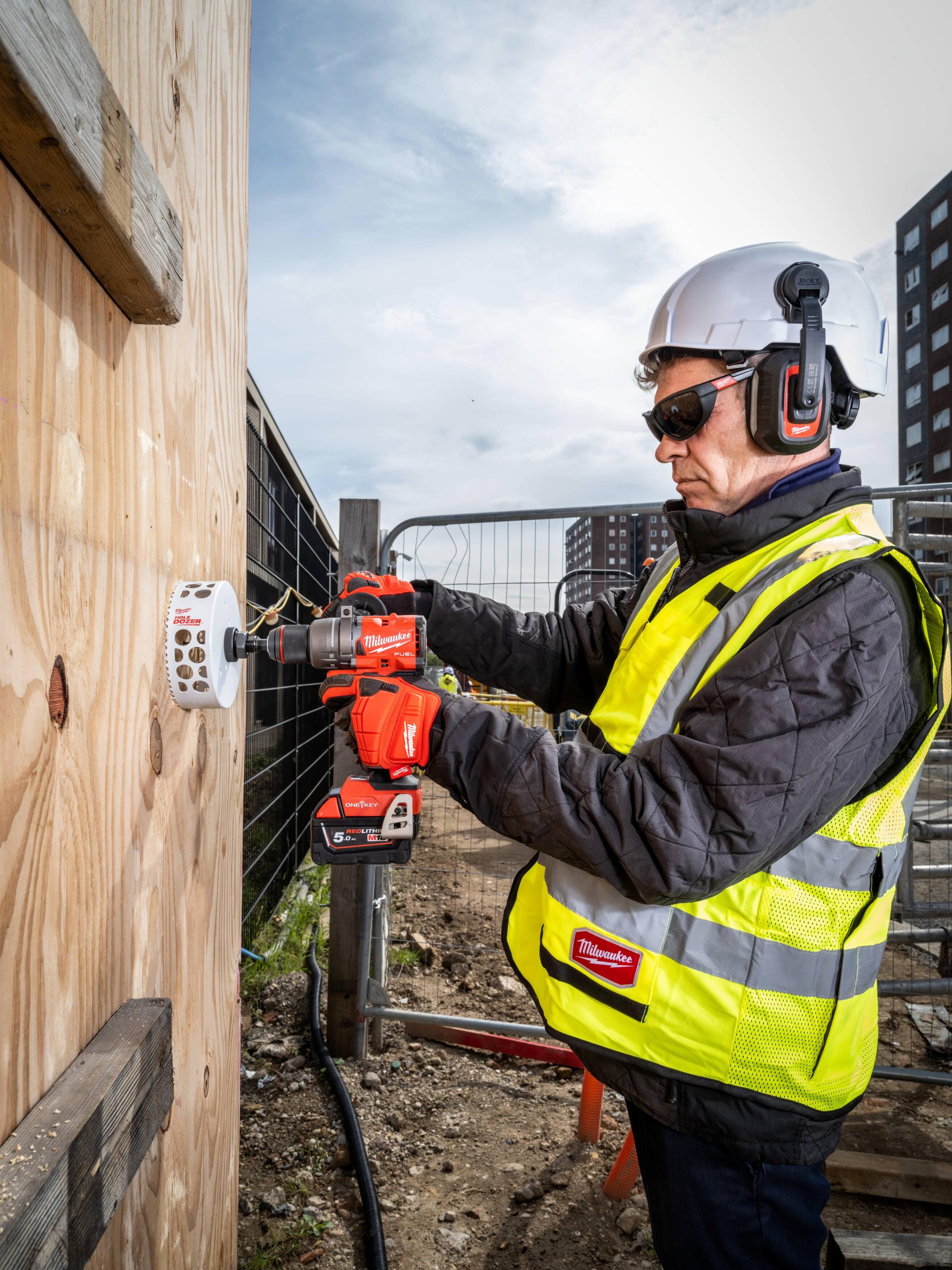 https://api.mastertools.nl/media/catalog/product/cache/4ac98b0d5e81b56bd000310ba88c60e0/m/1/m18_onedd3-502x--app_6.jpg