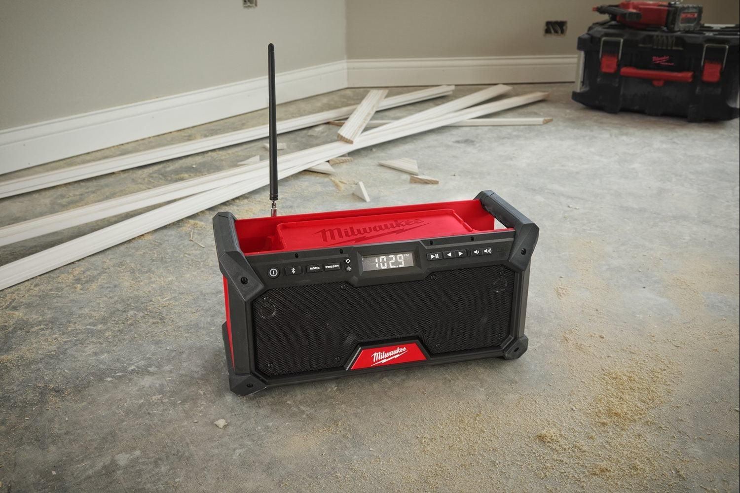 https://api.mastertools.nl/media/catalog/product/cache/4ac98b0d5e81b56bd000310ba88c60e0/m/1/m18_raddabg2-0--app_1.jpg