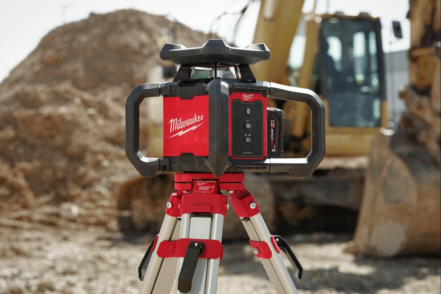 https://api.mastertools.nl/media/catalog/product/cache/4ac98b0d5e81b56bd000310ba88c60e0/m/1/m18_rloh600-201c--app_3.jpg