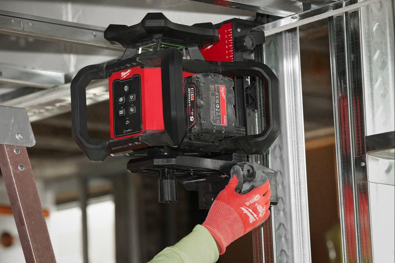 https://api.mastertools.nl/media/catalog/product/cache/4ac98b0d5e81b56bd000310ba88c60e0/m/1/m18_rlohvg300-501c--app_5.jpg