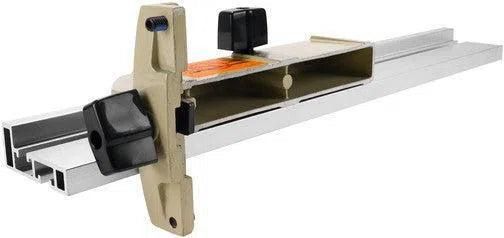 https://api.mastertools.nl/media/catalog/product/cache/4ac98b0d5e81b56bd000310ba88c60e0/m/a/makita-122729-9-langsgeleider-compleet-0088381288460-mastertools_nl.jpg