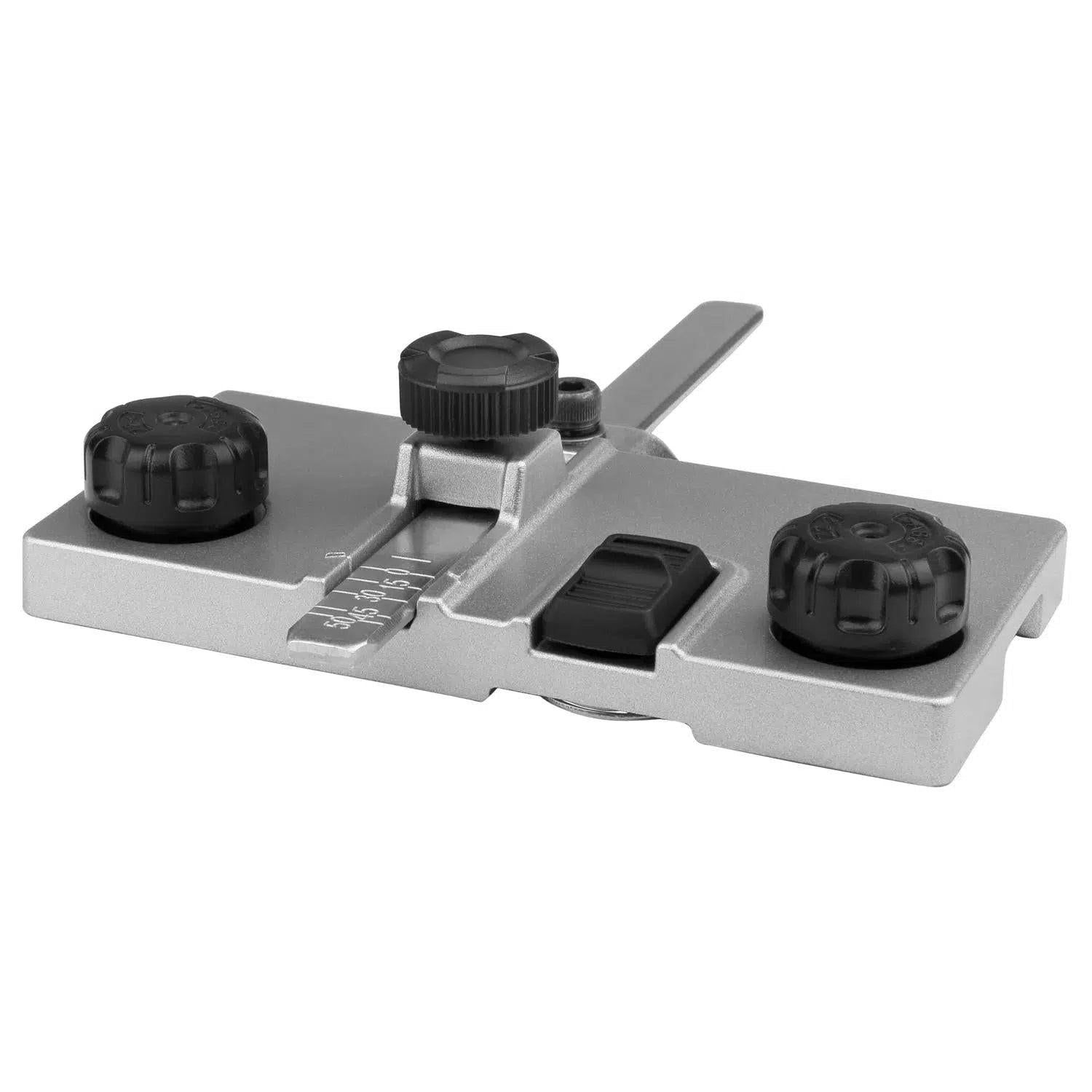 https://api.mastertools.nl/media/catalog/product/cache/4ac98b0d5e81b56bd000310ba88c60e0/m/a/makita-199232-5-geleiderail-adapter-dhs660661-0088381529334-mastertools_nl-3.jpg