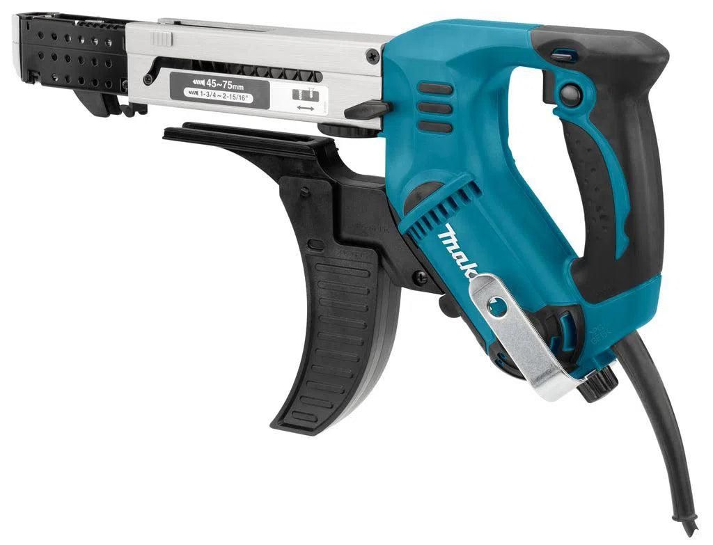 https://api.mastertools.nl/media/catalog/product/cache/4ac98b0d5e81b56bd000310ba88c60e0/m/a/makita-6844-schroefautomaat-470w-230v-in-koffer-0088381081993-mastertools_nl-4.jpg
