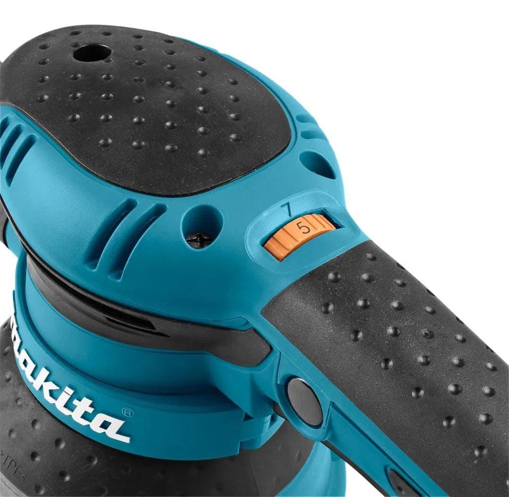 https://api.mastertools.nl/media/catalog/product/cache/4ac98b0d5e81b56bd000310ba88c60e0/m/a/makita-bo5041k-excenter-schuurmachine-o125mm-300w-230v-in-koffer-0088381607322-mastertools_nl-7.jpg