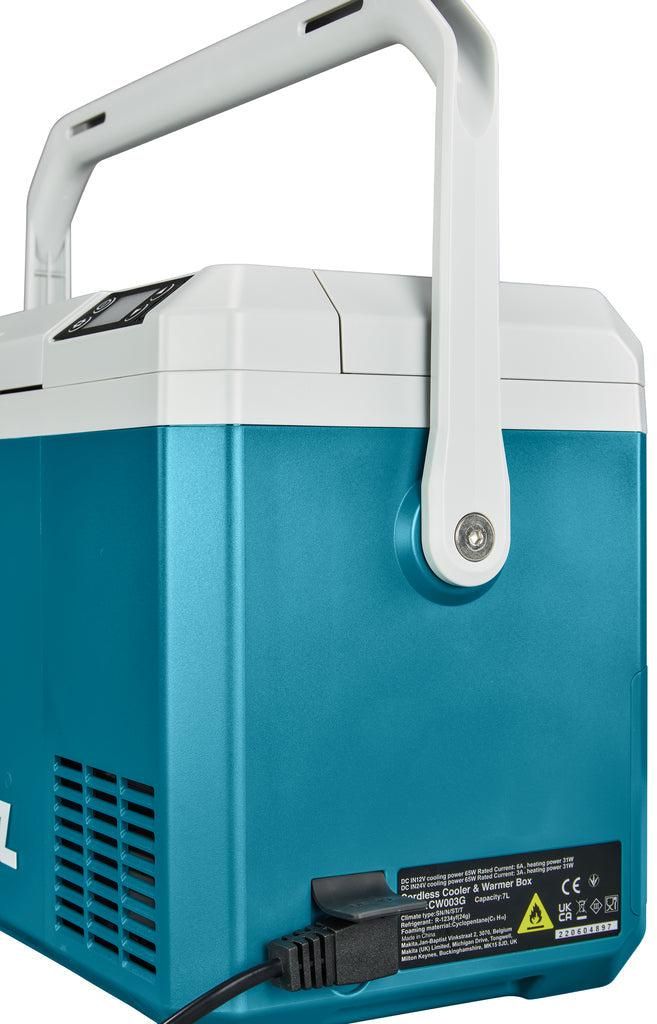 https://api.mastertools.nl/media/catalog/product/cache/4ac98b0d5e81b56bd000310ba88c60e0/m/a/makita-cw003gz-vries-koelbox-met-verwarmfunctie-7l-12v-230v-basic-body-0088381768948-mastertools_nl-7.jpg