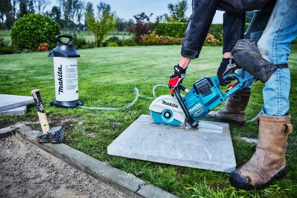 https://api.mastertools.nl/media/catalog/product/cache/4ac98b0d5e81b56bd000310ba88c60e0/m/a/makita-dce090zx1-accu-doorslijpmachine-2x18v-basic-body-0088381899413-mastertools_nl-11.jpg