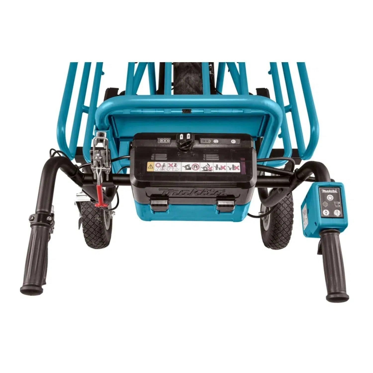 https://api.mastertools.nl/media/catalog/product/cache/4ac98b0d5e81b56bd000310ba88c60e0/m/a/makita-dcu180zx1-accu-kruiwagen-18v-met-rek-zonder-tilbelasting-basic-body-0088381930970-mastertools_nl-3.jpg