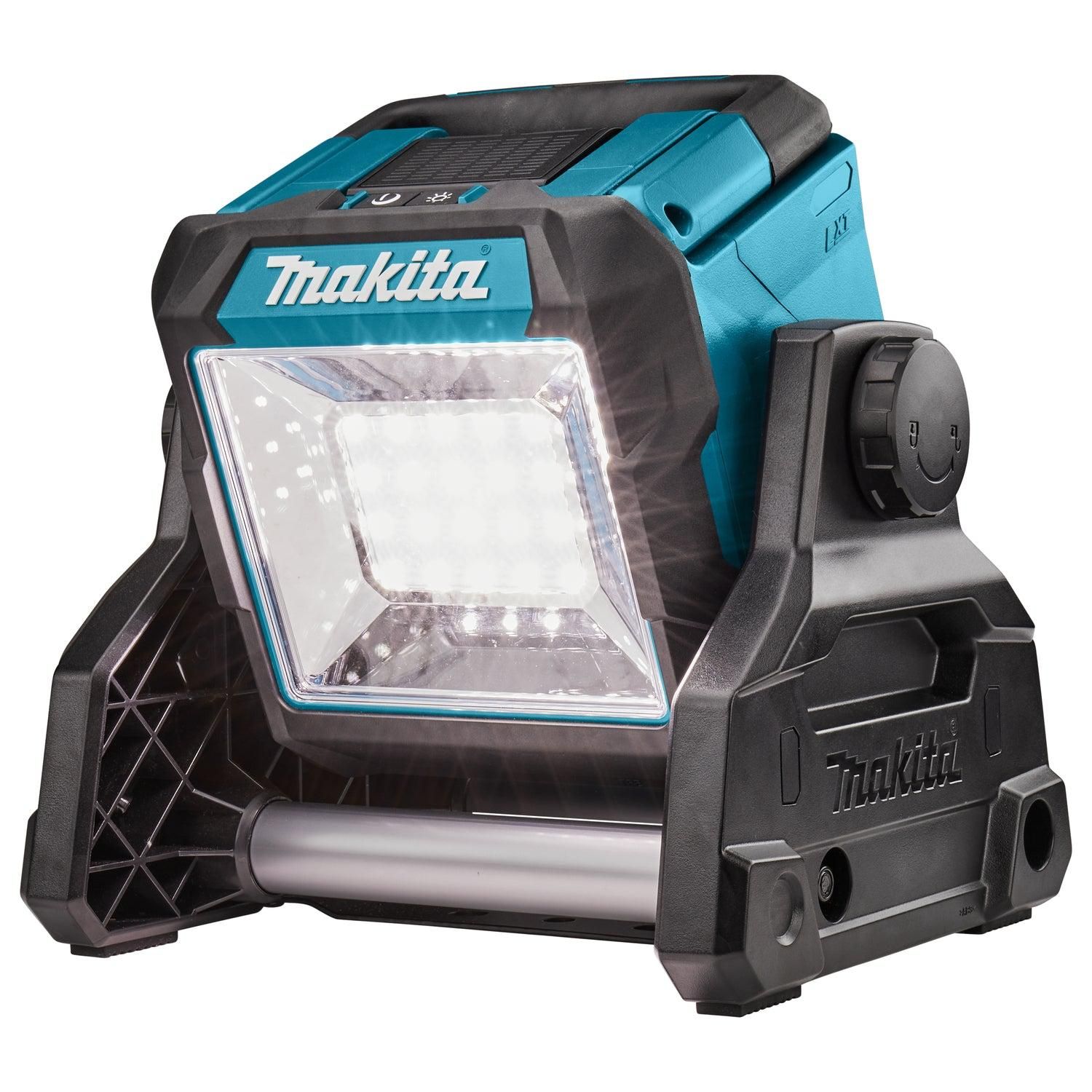 https://api.mastertools.nl/media/catalog/product/cache/4ac98b0d5e81b56bd000310ba88c60e0/m/a/makita-deaml003g-bouwlamp-led-144-18-40-v-max-basic-body-0088381746632-mastertools_nl-2.jpg