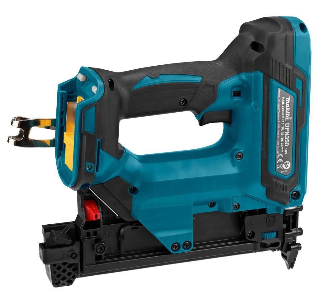 https://api.mastertools.nl/media/catalog/product/cache/4ac98b0d5e81b56bd000310ba88c60e0/m/a/makita-dfn350zj-accu-brad-tacker-18v-basic-body-in-mbox-0088381882767-mastertools_nl-7.jpg