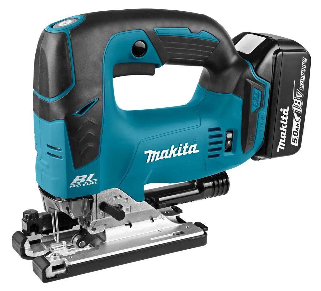 https://api.mastertools.nl/media/catalog/product/cache/4ac98b0d5e81b56bd000310ba88c60e0/m/a/makita-djv182rtj-accu-decoupeerzaag-18v-5_0ah-in-mbox-0088381814065-mastertools_nl-5.jpg