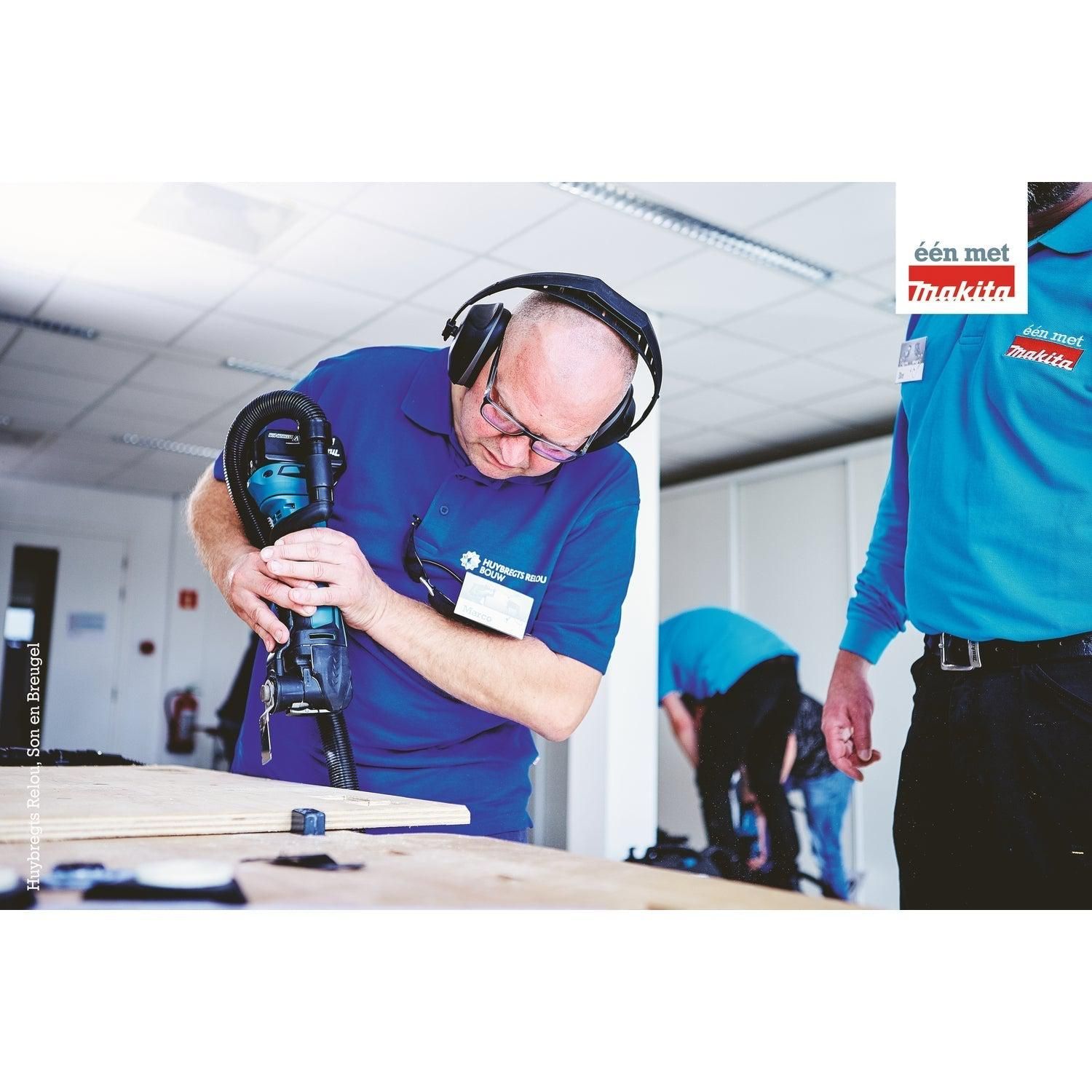 https://api.mastertools.nl/media/catalog/product/cache/4ac98b0d5e81b56bd000310ba88c60e0/m/a/makita-dtm52zj-accu-multitool-18v-basic-body-in-mbox-0088381741323-mastertools_nl-8.jpg