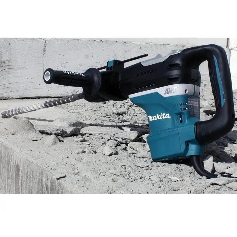 https://api.mastertools.nl/media/catalog/product/cache/4ac98b0d5e81b56bd000310ba88c60e0/m/a/makita-hr4013c-combihamer-sds-max-0088381651332-mastertools_nl-4.jpg