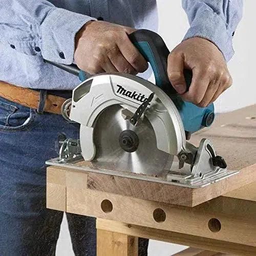 https://api.mastertools.nl/media/catalog/product/cache/4ac98b0d5e81b56bd000310ba88c60e0/m/a/makita-hs6601-cirkelzaag-in-doos-0088381806404-mastertools_nl-7.jpg