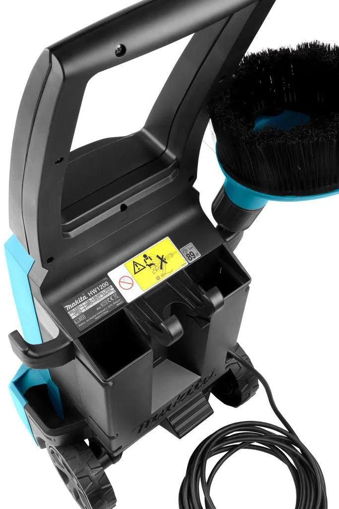 https://api.mastertools.nl/media/catalog/product/cache/4ac98b0d5e81b56bd000310ba88c60e0/m/a/makita-hw1200-hogedrukreiniger-120bar-230v-0088381836364-mastertools_nl-5.jpg