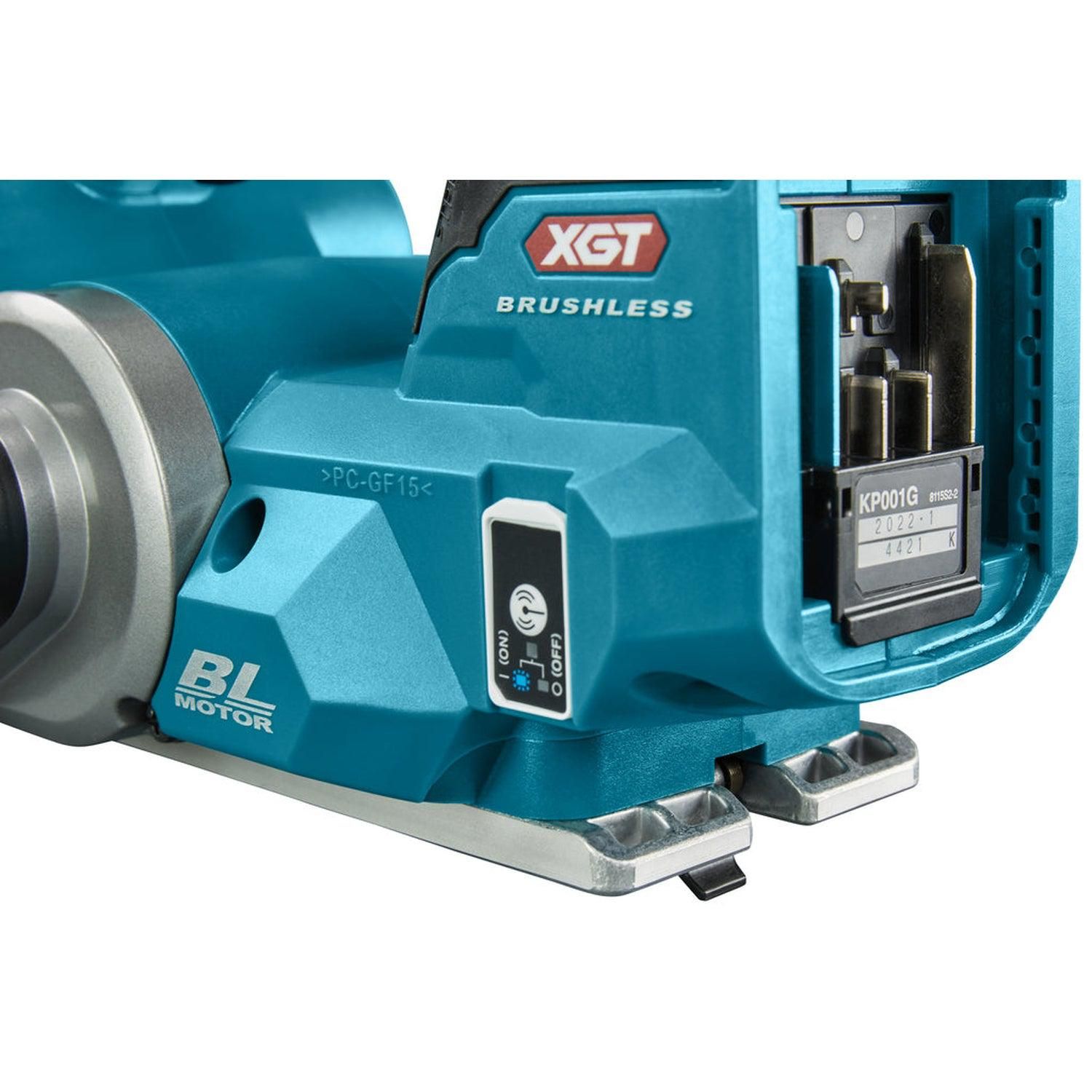 https://api.mastertools.nl/media/catalog/product/cache/4ac98b0d5e81b56bd000310ba88c60e0/m/a/makita-kp001gz-accu-schaaf-82mm-40v-max-basic-body-0088381762243-mastertools_nl-5.jpg
