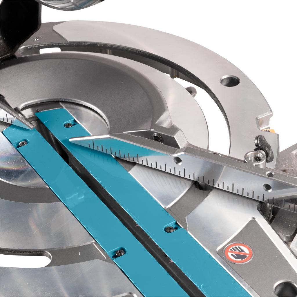 https://api.mastertools.nl/media/catalog/product/cache/4ac98b0d5e81b56bd000310ba88c60e0/m/a/makita-ls003gz01-accu-radiaalafkortzaag-36v-basic-body-0088381746311-mastertools_nl-5.jpg