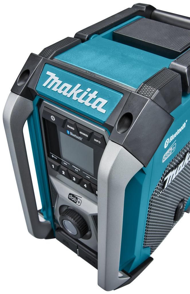 https://api.mastertools.nl/media/catalog/product/cache/4ac98b0d5e81b56bd000310ba88c60e0/m/a/makita-mr007gz-accu-bouwradio-108-230v-basic-body-0088381743167-mastertools_nl-8.jpg