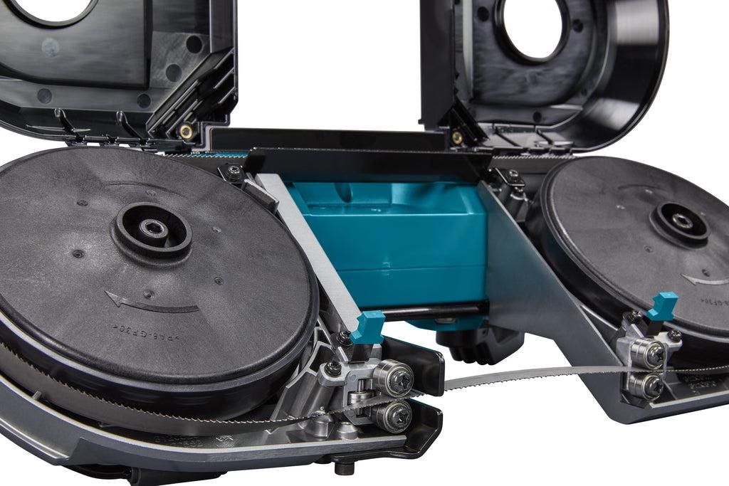 https://api.mastertools.nl/media/catalog/product/cache/4ac98b0d5e81b56bd000310ba88c60e0/m/a/makita-pb002gz-accu-bandzaag-40v-max-basic-body-0088381761475-mastertools_nl-8.jpg