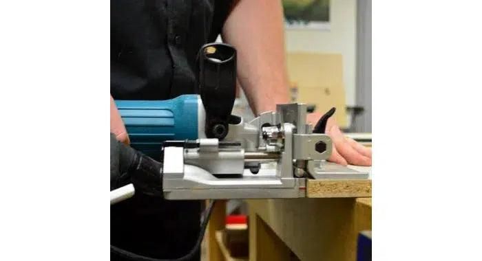 https://api.mastertools.nl/media/catalog/product/cache/4ac98b0d5e81b56bd000310ba88c60e0/m/a/makita-pj7000-lamellenfrees-0088381622851-mastertools_nl-6.jpg