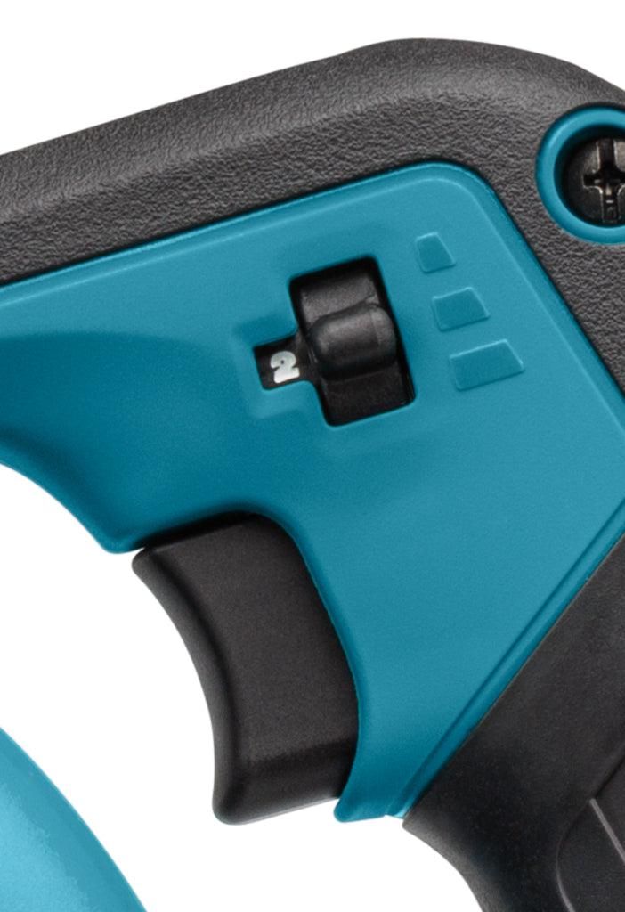 https://api.mastertools.nl/media/catalog/product/cache/4ac98b0d5e81b56bd000310ba88c60e0/m/a/makita-ub101dsae-accu-blaas-en-zuigmachine-108v-20ah-0088381740487-mastertools_nl-5.jpg