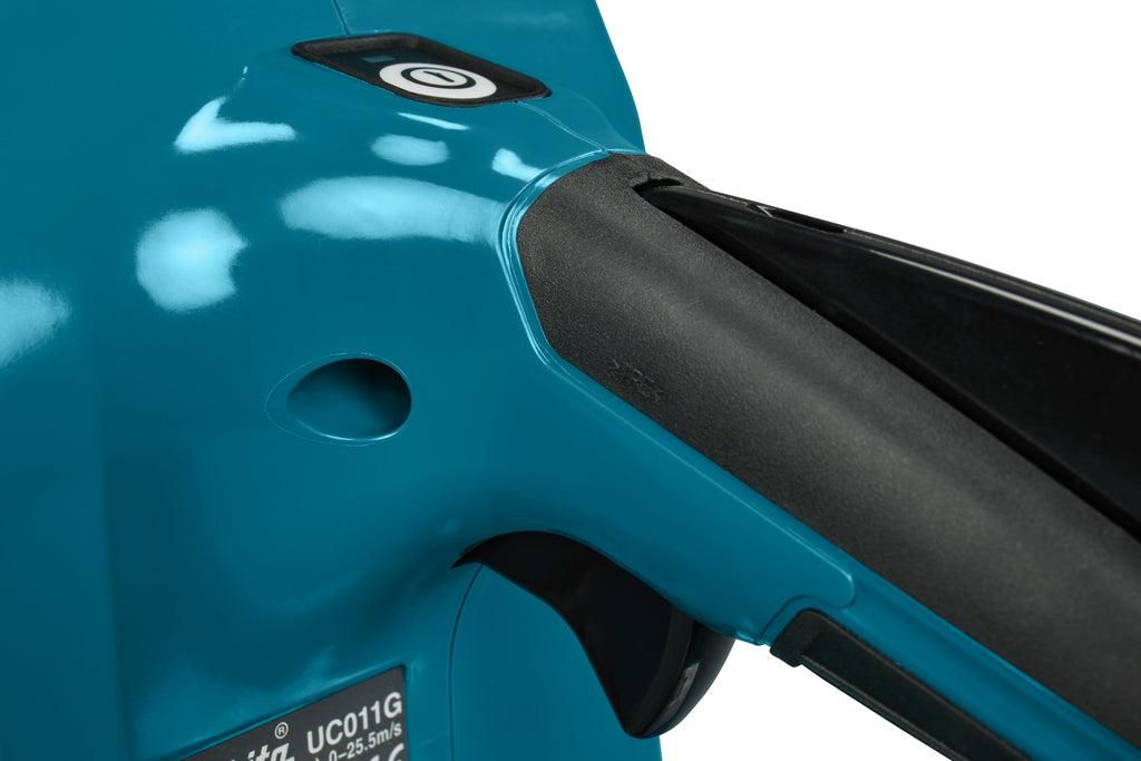 https://api.mastertools.nl/media/catalog/product/cache/4ac98b0d5e81b56bd000310ba88c60e0/m/a/makita-uc011gt101-accu-kettingzaag-35cm-xgt-40v-max-5_0ah-0088381762816-mastertools_nl-13.jpg