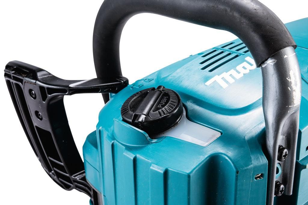 https://api.mastertools.nl/media/catalog/product/cache/4ac98b0d5e81b56bd000310ba88c60e0/m/a/makita-uc016gt101-accu-kettingzaag-40cm-xgt-40v-max-5_0ah-0088381763141-mastertools_nl-3.jpg