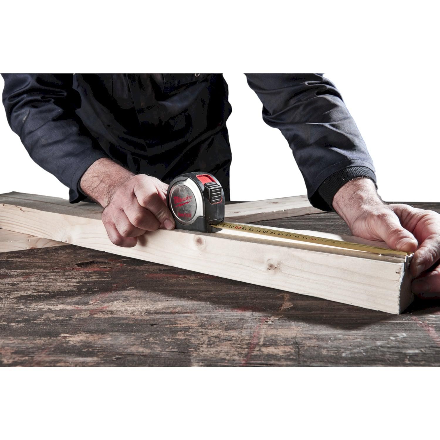 https://api.mastertools.nl/media/catalog/product/cache/4ac98b0d5e81b56bd000310ba88c60e0/m/i/milwaukee-c519-rolbandmaat-compact-line-5m19mm-4932451638-4002395141388-mastertools_nl-3.jpg