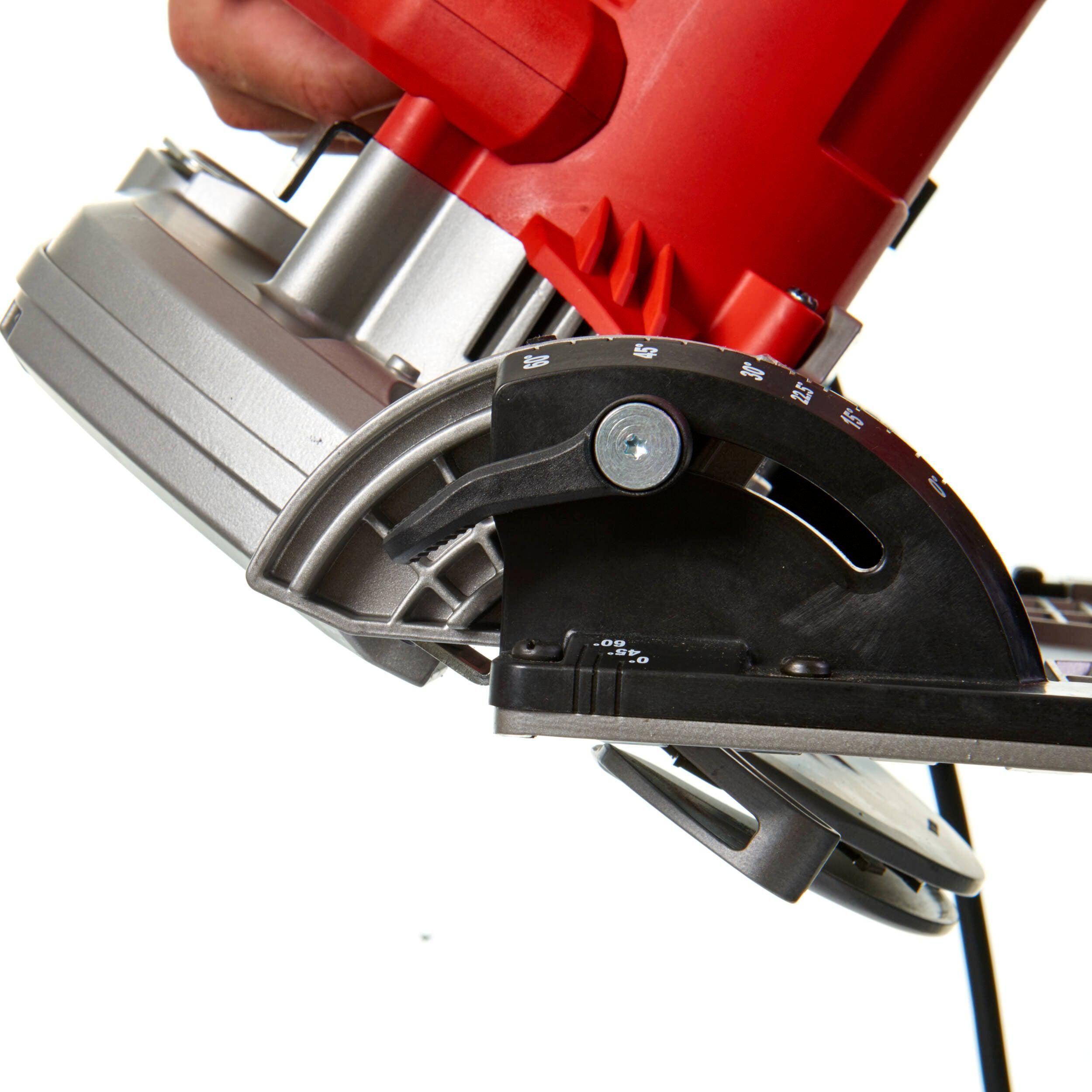 https://api.mastertools.nl/media/catalog/product/cache/4ac98b0d5e81b56bd000310ba88c60e0/m/i/milwaukee-cs-85-cbe-cirkelzaagmachine-235mm-2200w-in-koffer-4933451116-4002395137404-mastertools_nl-10.jpg
