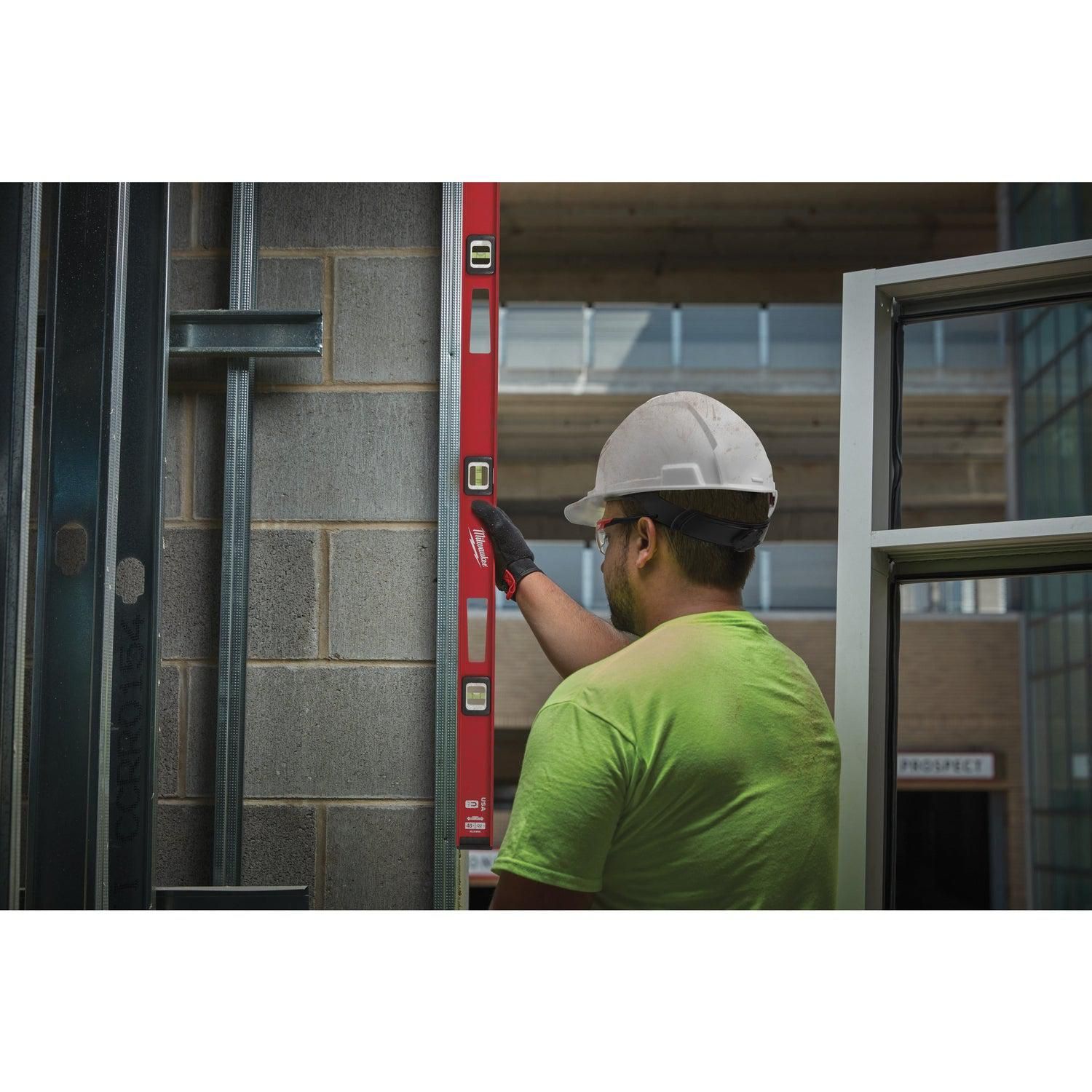 https://api.mastertools.nl/media/catalog/product/cache/4ac98b0d5e81b56bd000310ba88c60e0/m/i/milwaukee-i-beam-waterpas-magnetisch-120cm-4932478566-4058546347598-mastertools_nl-6.jpg