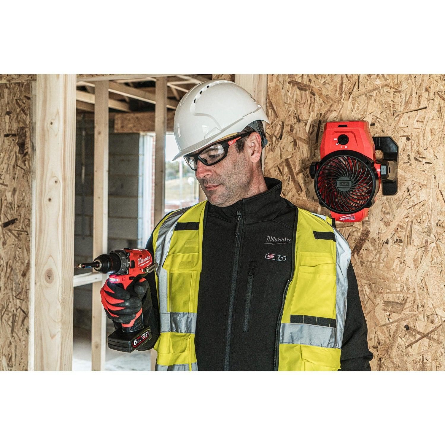 https://api.mastertools.nl/media/catalog/product/cache/4ac98b0d5e81b56bd000310ba88c60e0/m/i/milwaukee-m12-af-0-accu-ventilator-12v-basic-body-4933478228-4058546344054-mastertools_nl-6.jpg