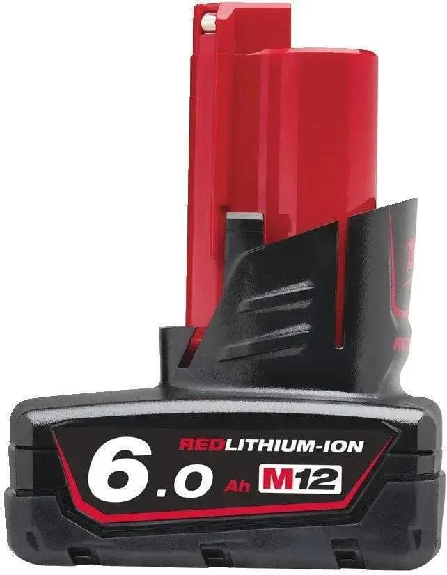 https://api.mastertools.nl/media/catalog/product/cache/4ac98b0d5e81b56bd000310ba88c60e0/m/i/milwaukee-m12-b6-li-ion-accu-v12-6_0ah-m12tm-4932451395-4002395158638-mastertools_nl.jpg
